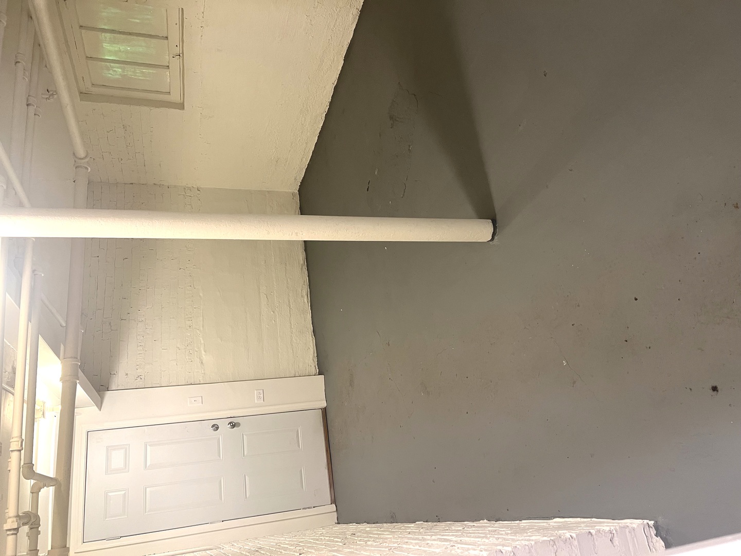 7931 S Vernon Avenue Property Photo 24