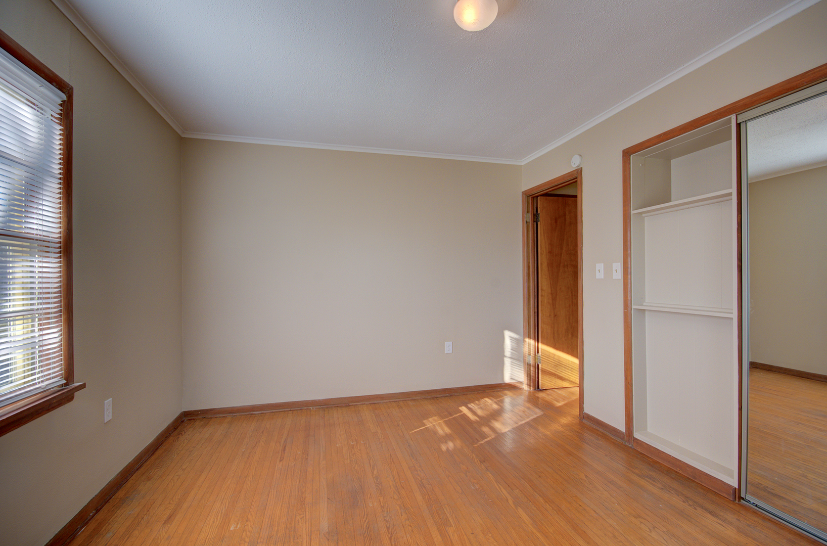 654 Springfield Avenue Property Photo 7