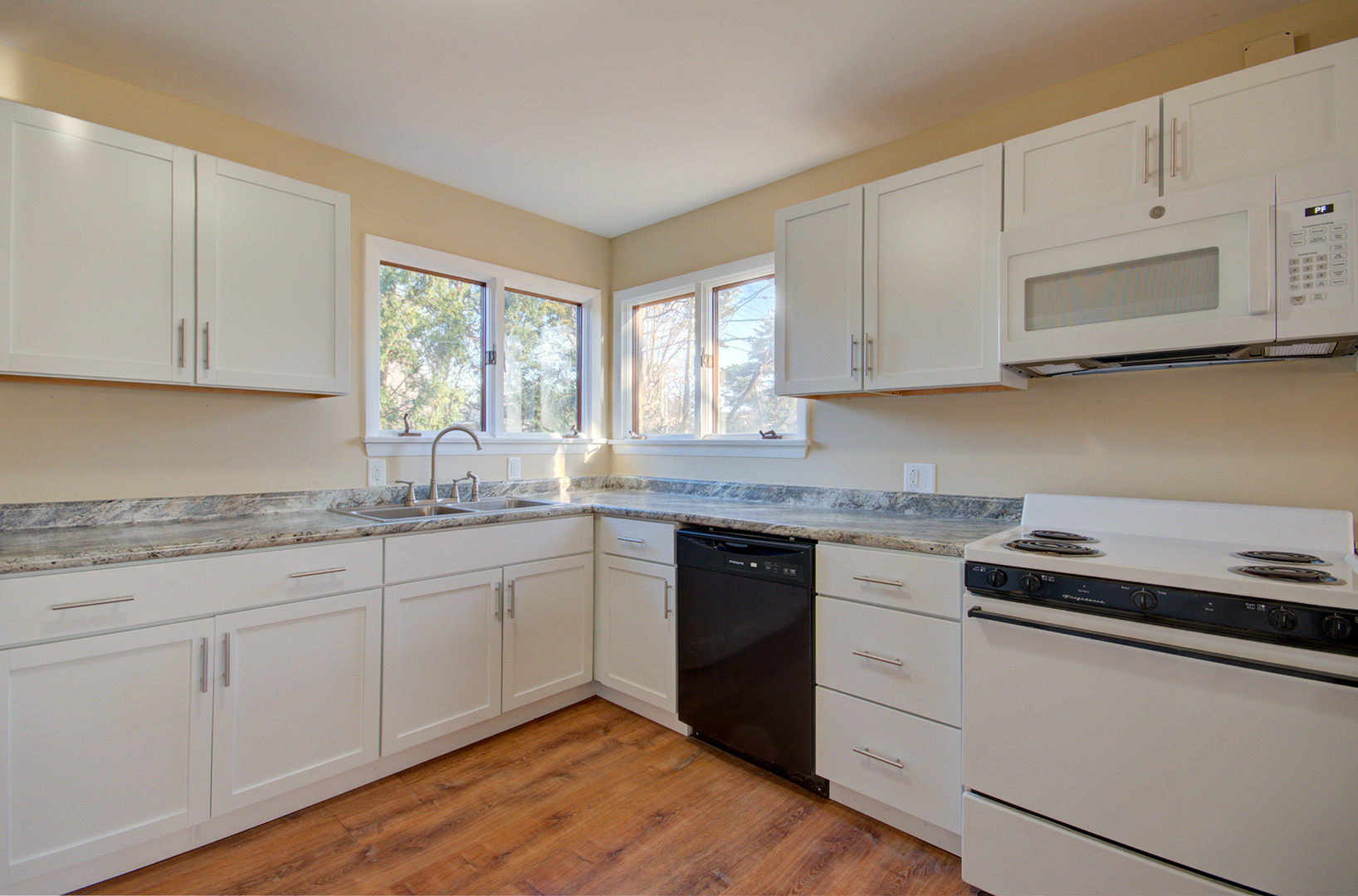 654 Springfield Avenue Property Photo 13