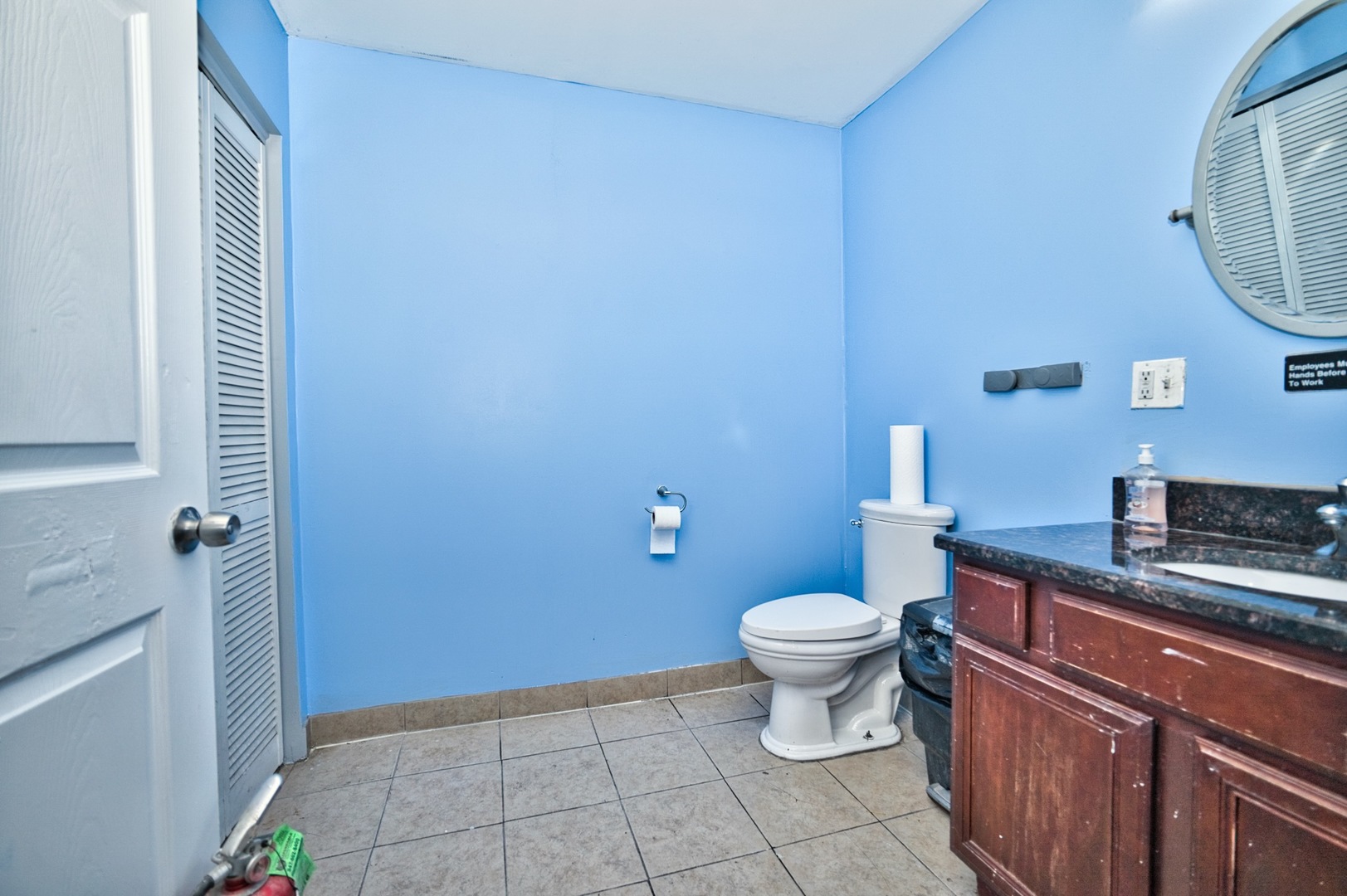 4346 N Pulaski Rd Property Photo 7
