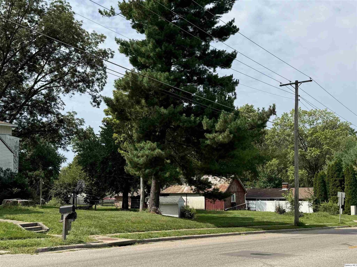 2700 Harrison Property Photo 2