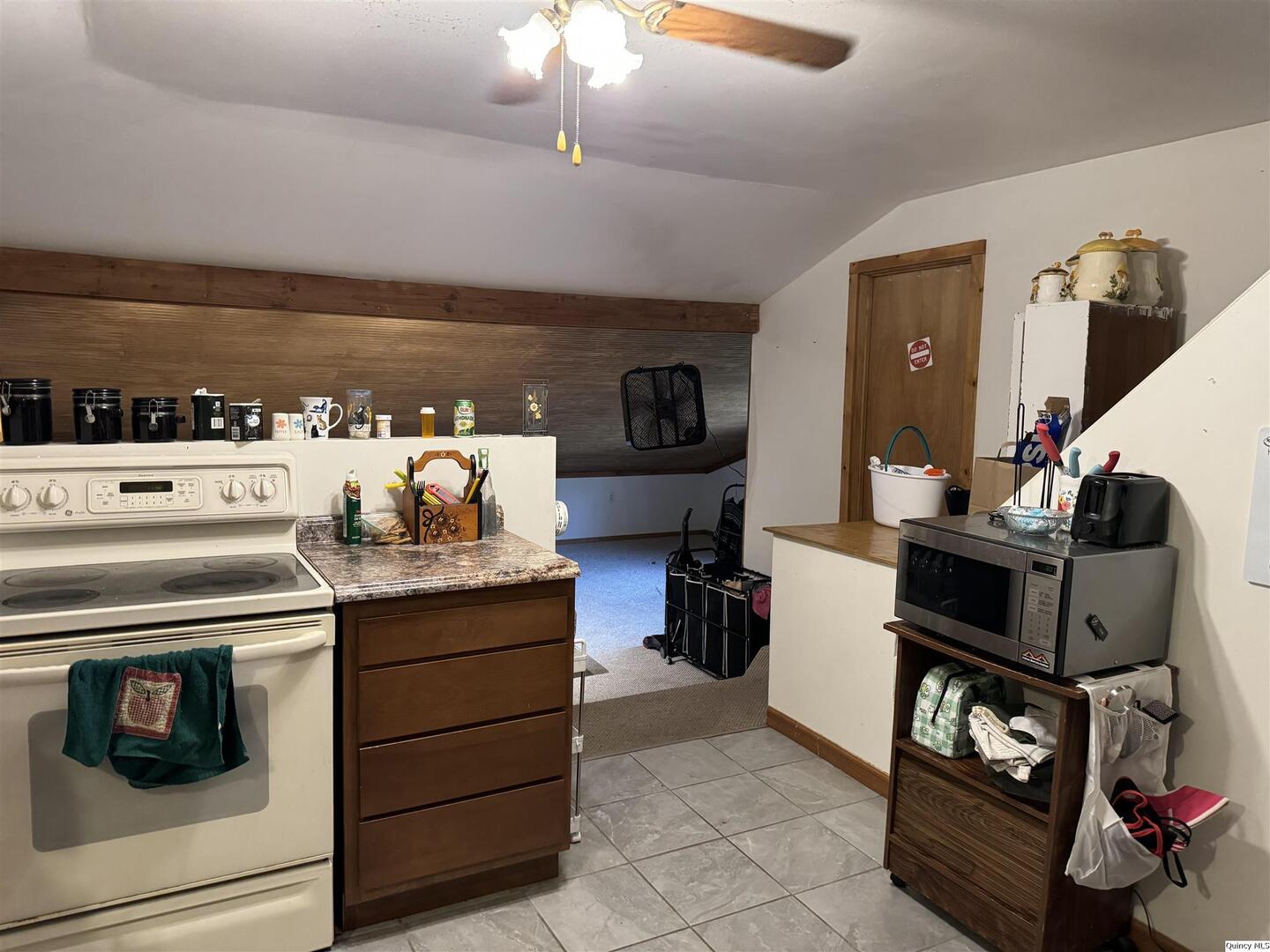 2700 Harrison Property Photo 6