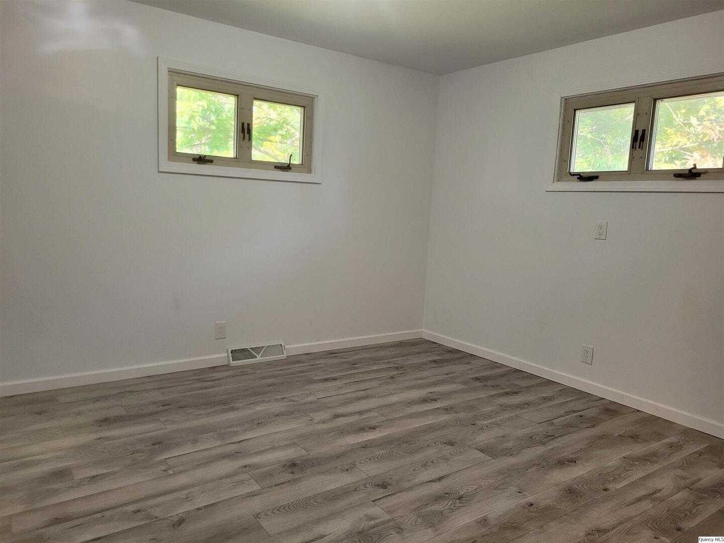 3 Lynn Rose Heights Property Photo 11