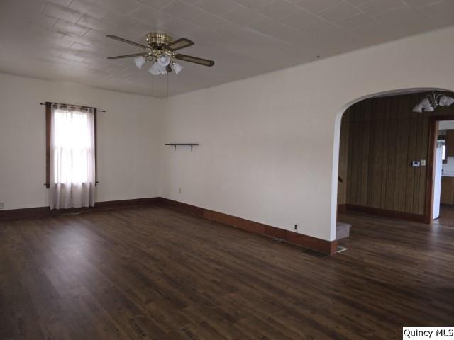 2525 N County Road 2750 Property Photo 10