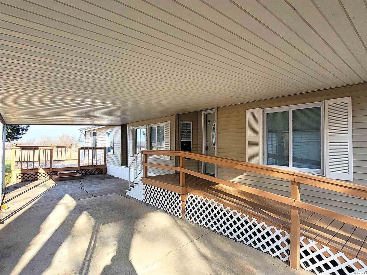 2201 Rancho Blvd Property Photo 2