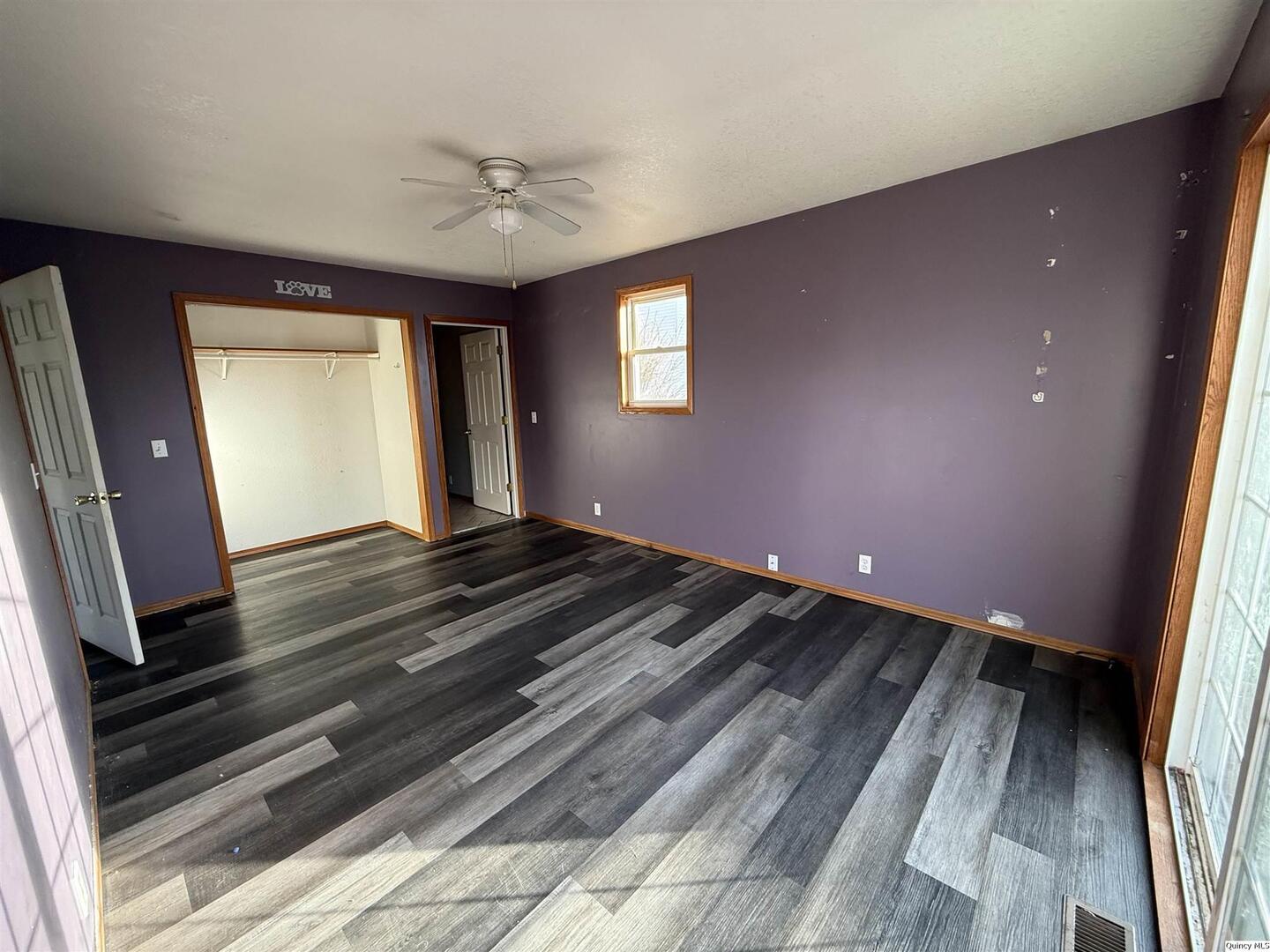 312 N Illinois Property Photo 10