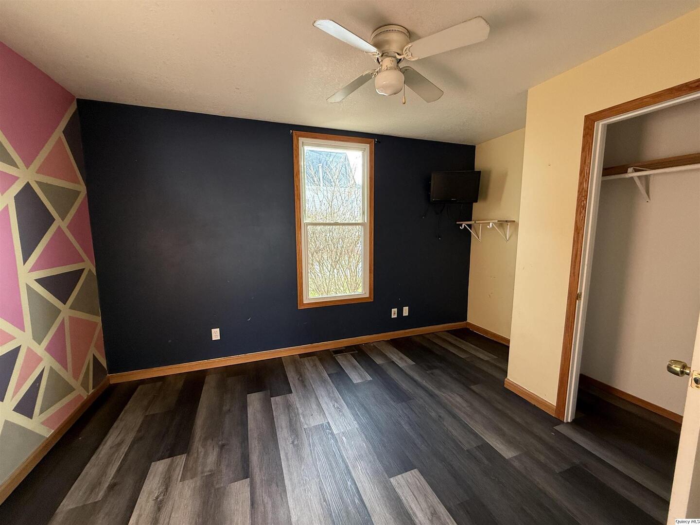 312 N Illinois Property Photo 11
