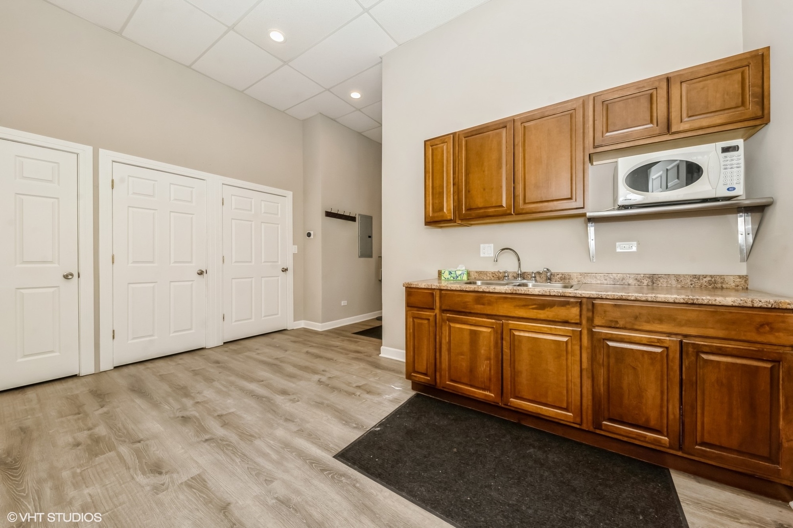 1923 W Chicago Avenue C Property Photo 8