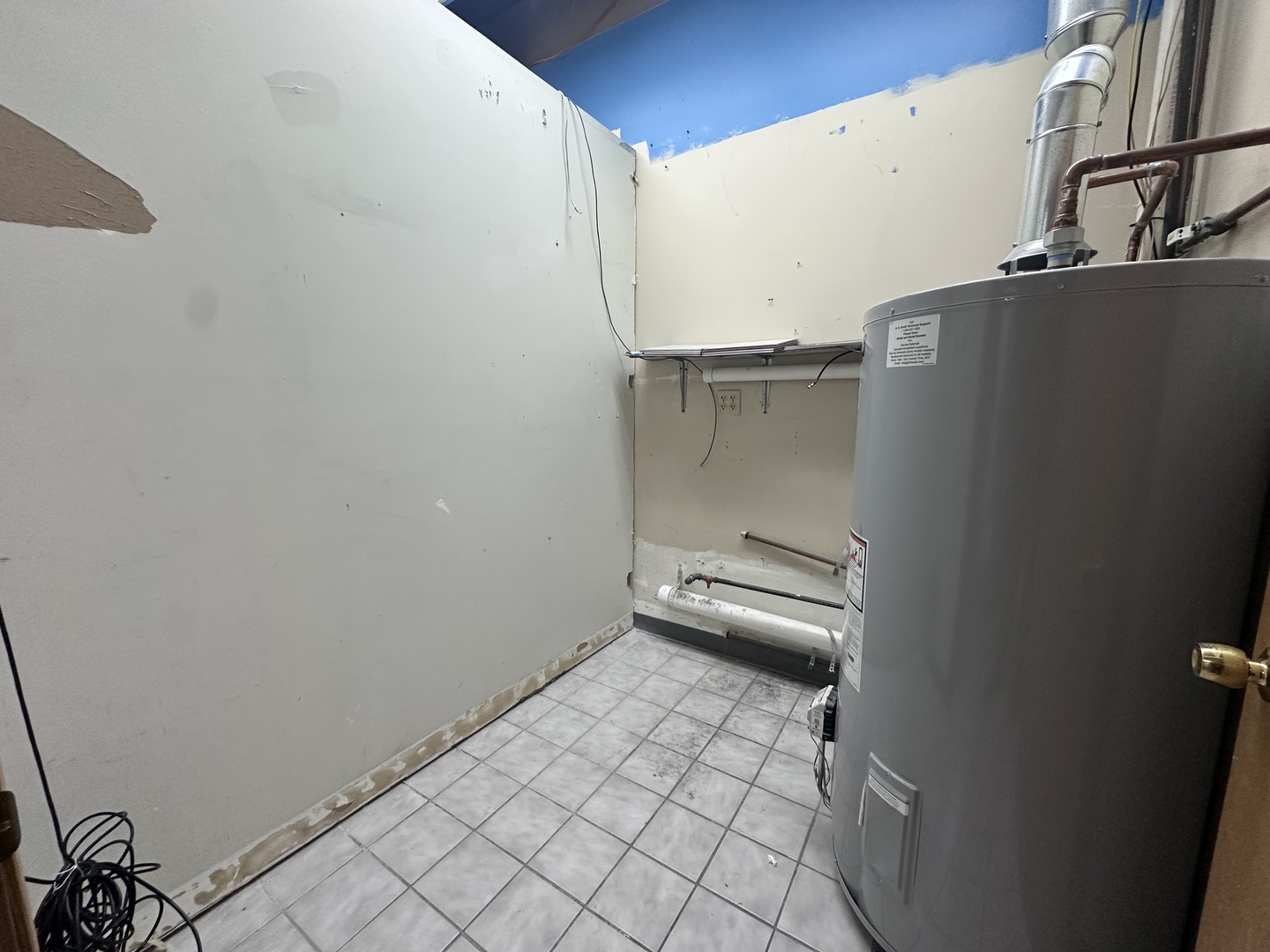 3217 E Lincolnway Property Photo 6