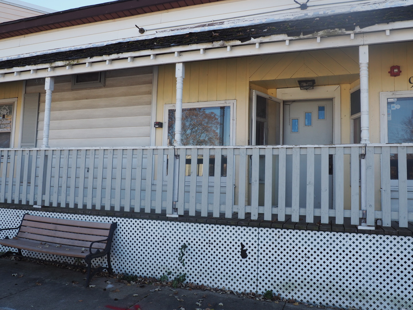 9919 W 143rd Place Property Photo 1