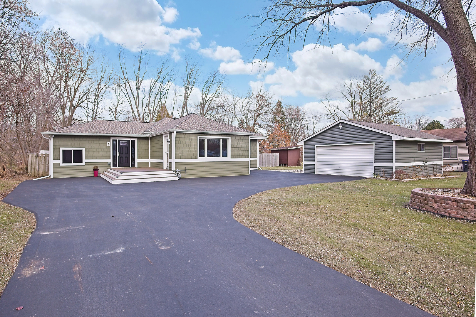 10720 W Eastwood Road Property Photo 3