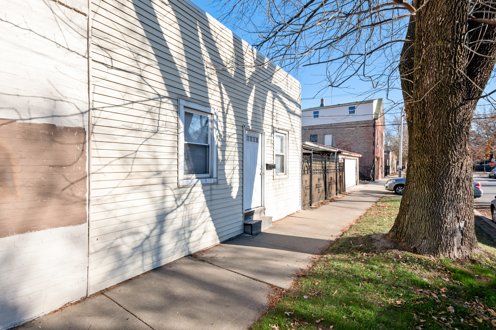 2857 S Kostner Avenue Property Photo 3
