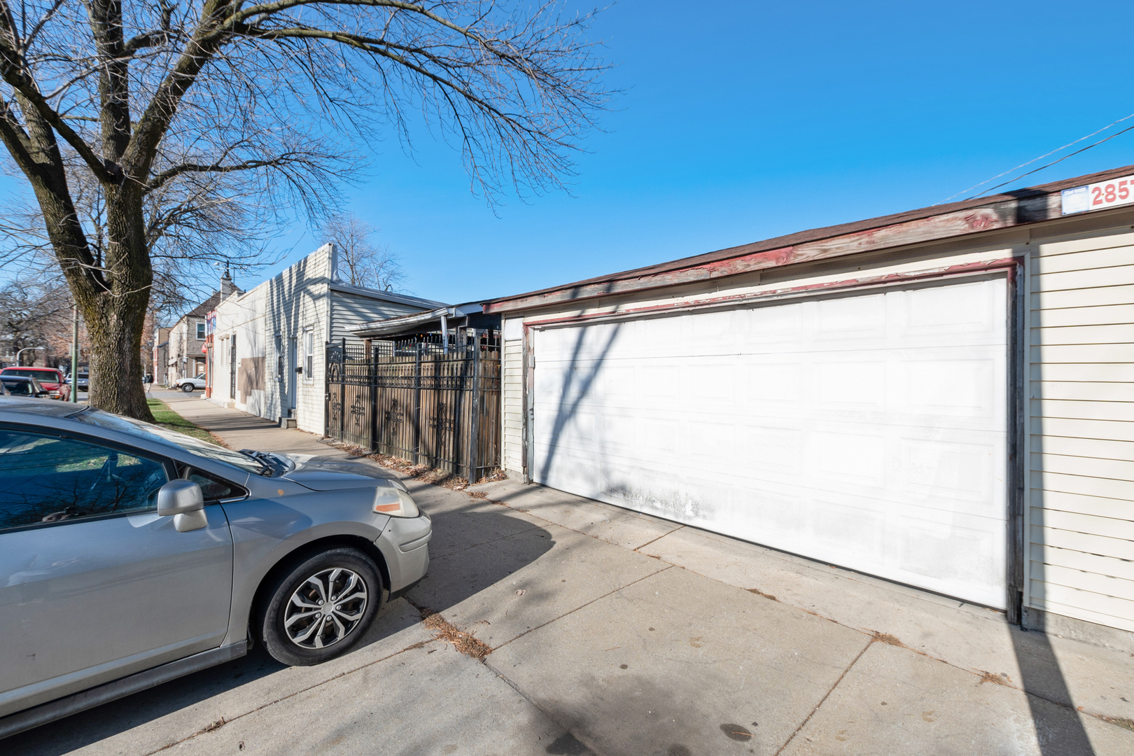 2857 S Kostner Avenue Property Photo 6