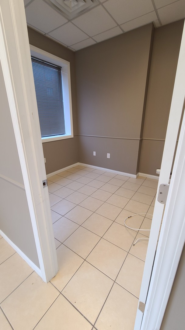 4606 W Lawrence Ave Property Photo 5