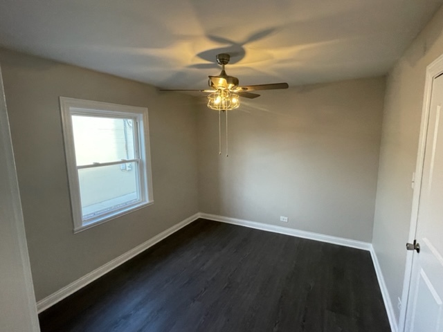 9515 S Woodlawn Avenue Property Photo 9