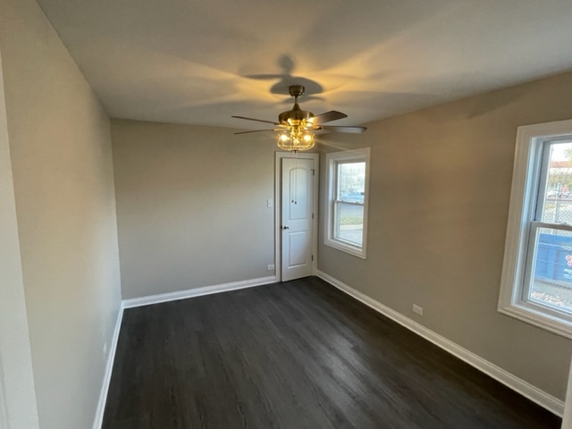 9515 S Woodlawn Avenue Property Photo 10