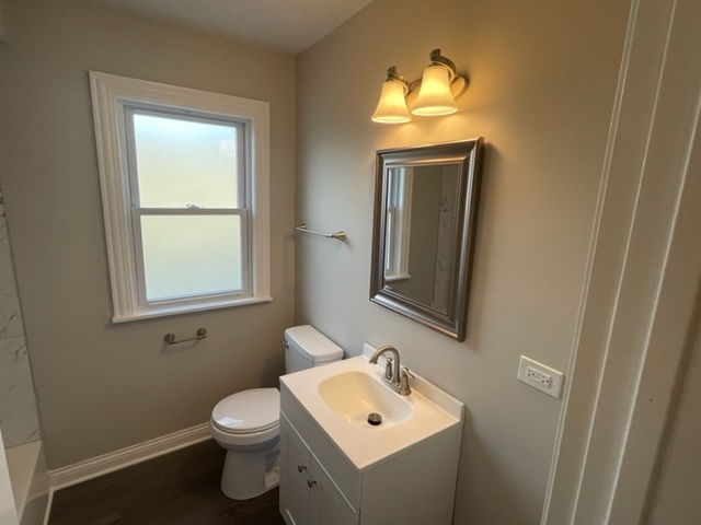 9515 S Woodlawn Avenue Property Photo 11