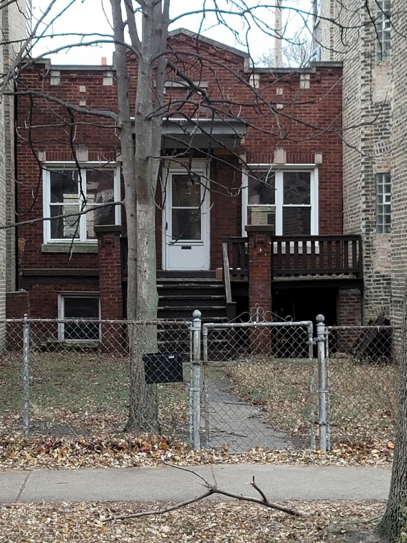 922 N Hoyne Avenue Property Photo