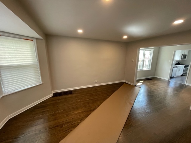 9640 S University Avenue Property Photo 2