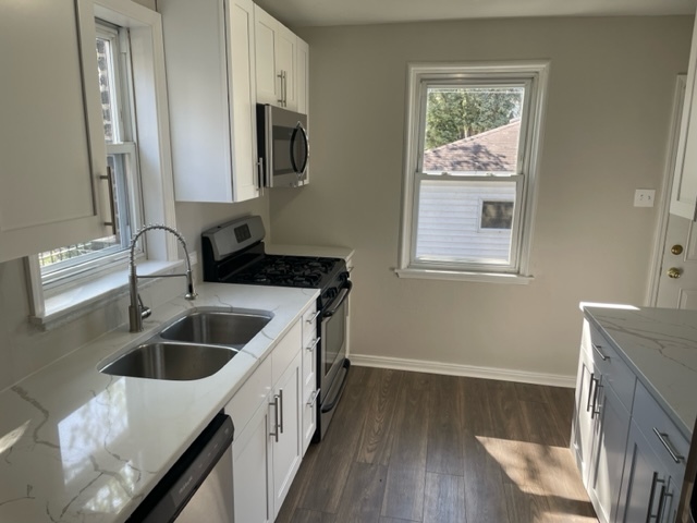 9640 S University Avenue Property Photo 5