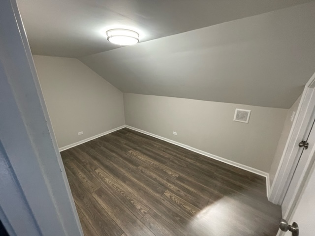 9640 S University Avenue Property Photo 10