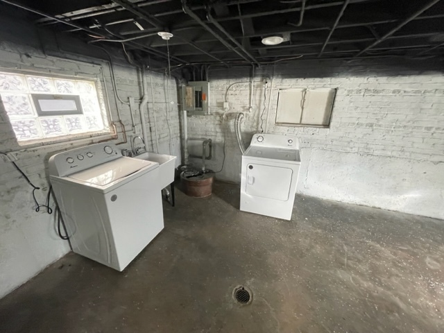 7933 S Harvard Avenue Property Photo 15