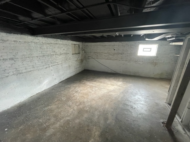 7933 S Harvard Avenue Property Photo 16
