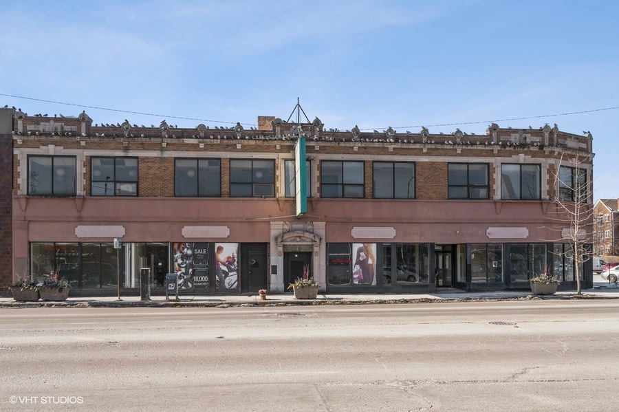 4820 N Western Avenue Property Photo 1