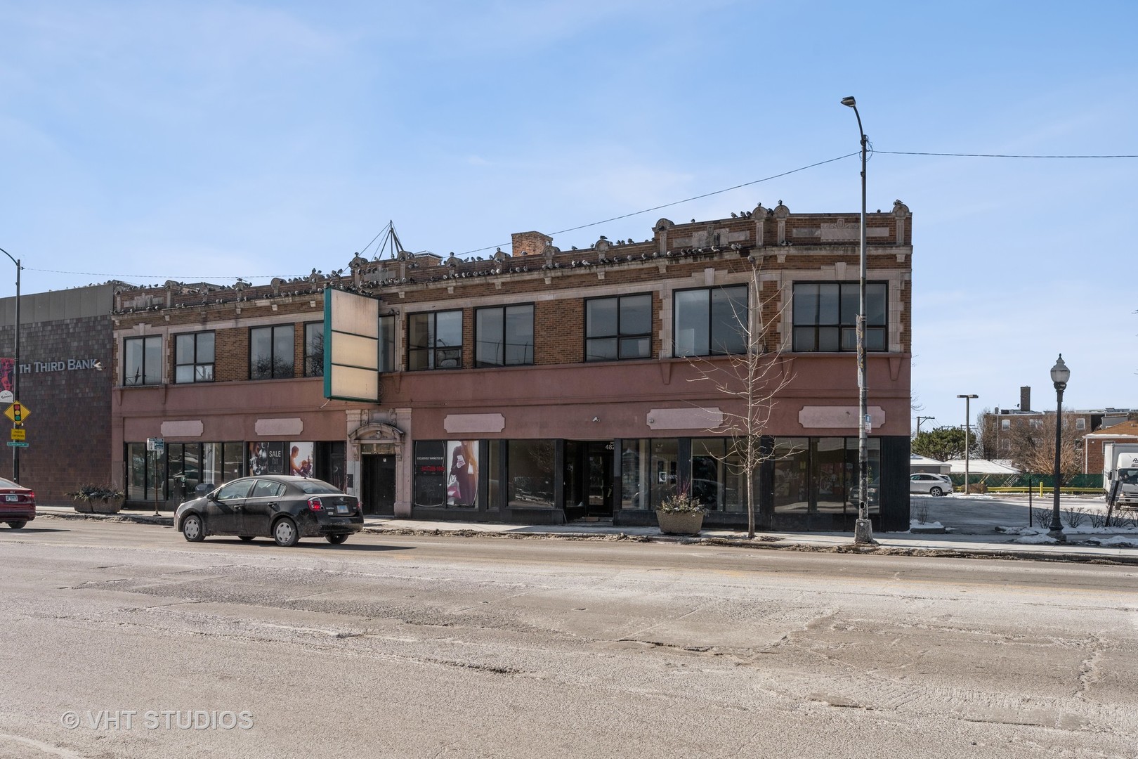 4820 N Western Avenue Property Photo 5