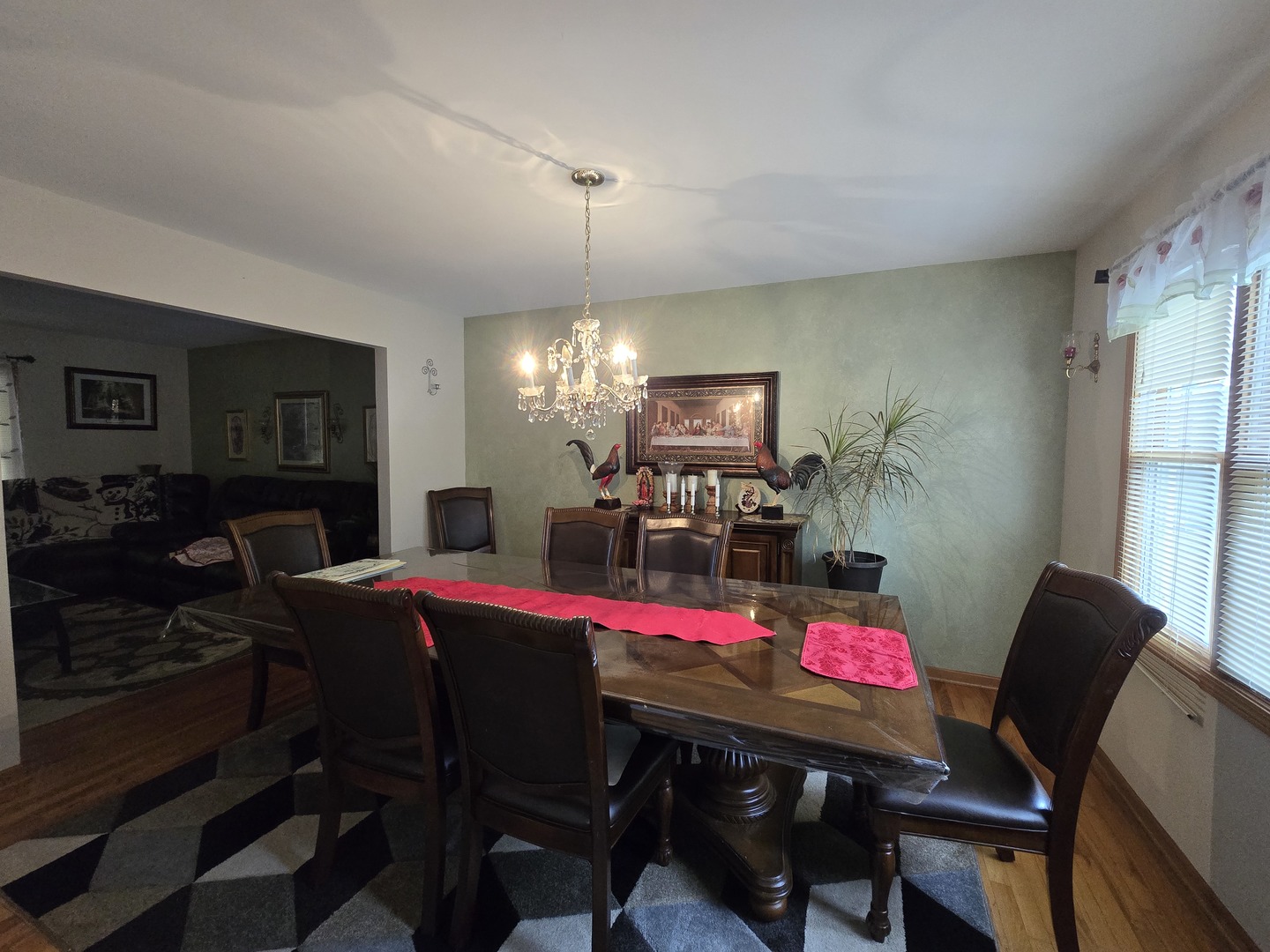 10413 W Prairie Lane Property Photo 8