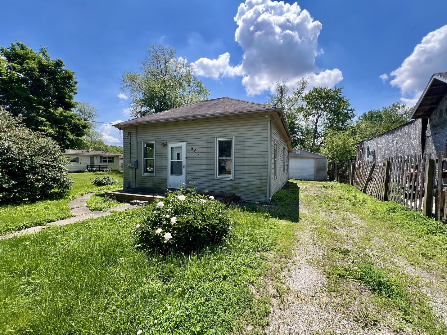 503 W Oliver Street Property Photo 1