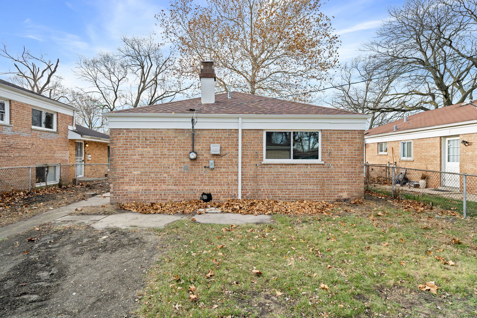 14609 Dante Ave Property Photo 15