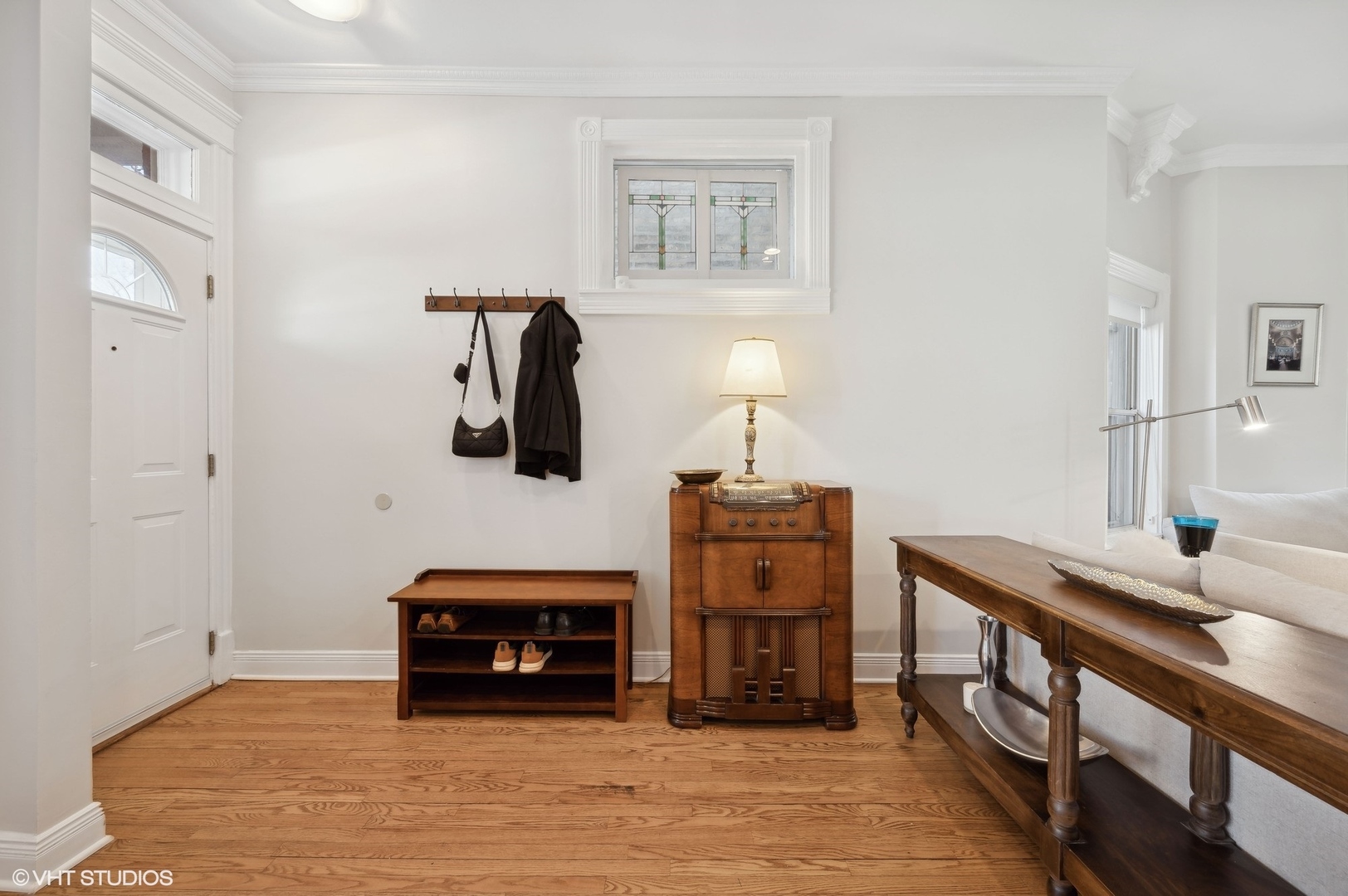 1655 W Byron Street Property Photo 3