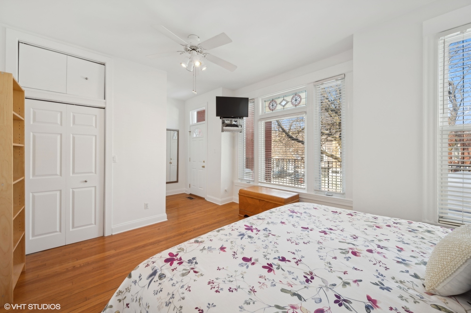 1655 W Byron Street Property Photo 19
