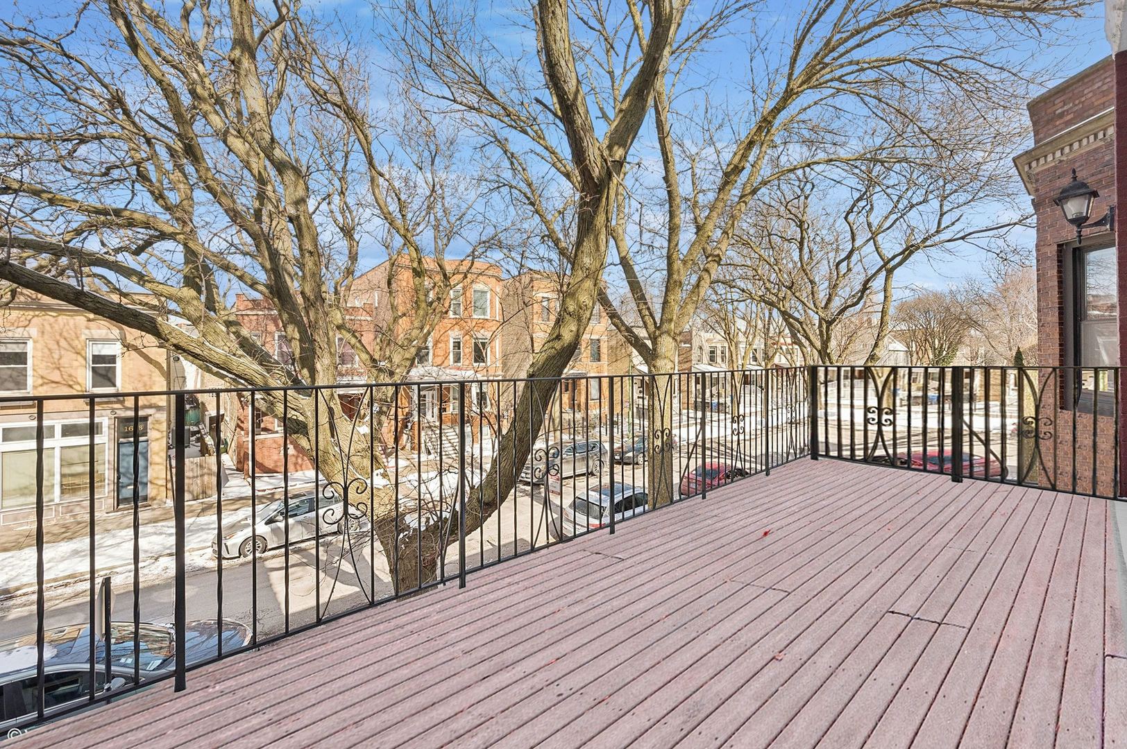 1655 W Byron Street Property Photo 20
