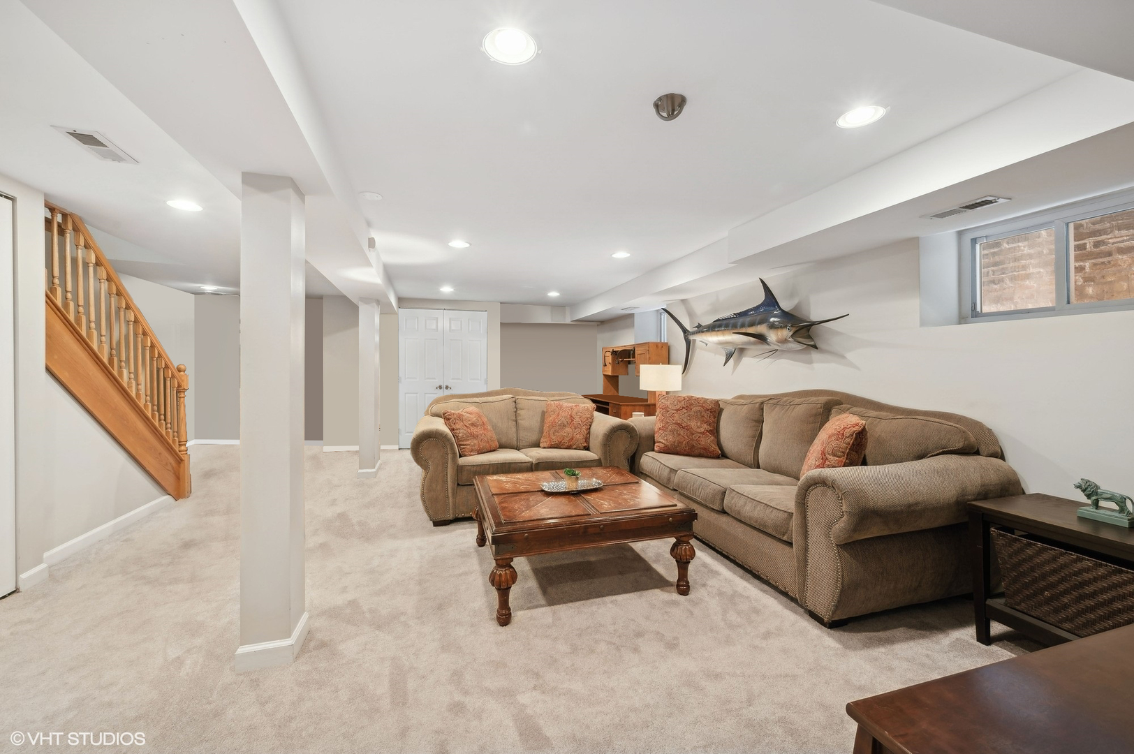1655 W Byron Street Property Photo 28