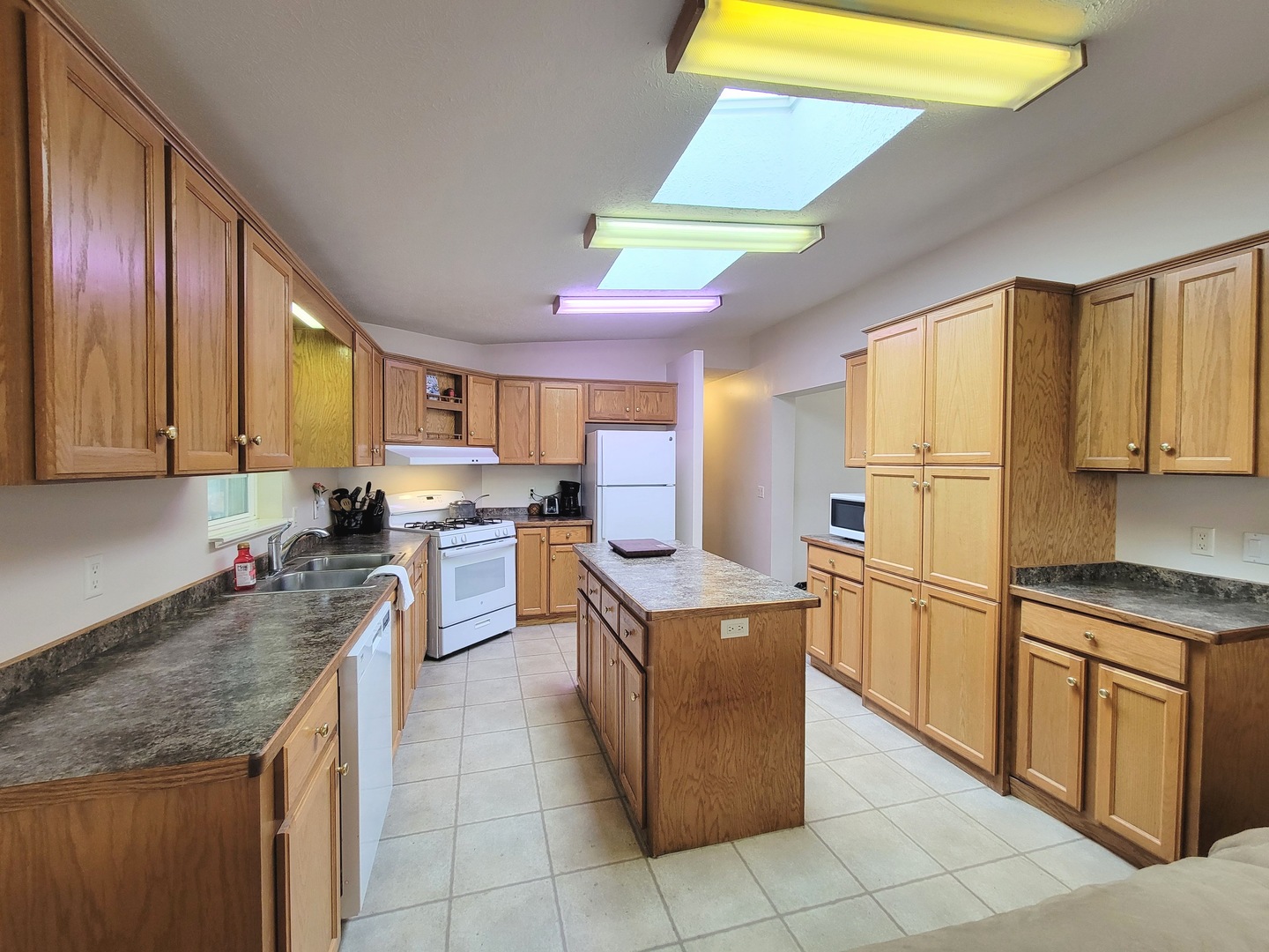 257 Forestview Drive Property Photo 4