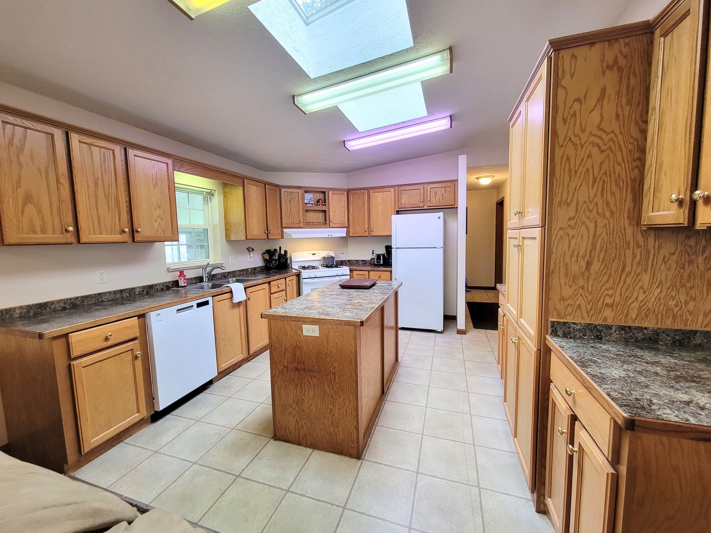 257 Forestview Drive Property Photo 5