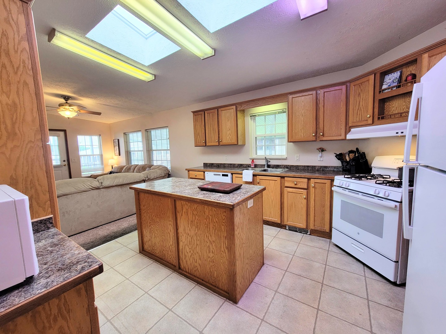 257 Forestview Drive Property Photo 6