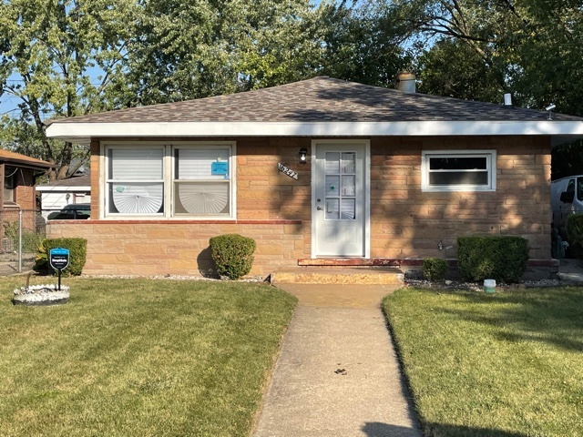 16247 Paulina Street Property Photo