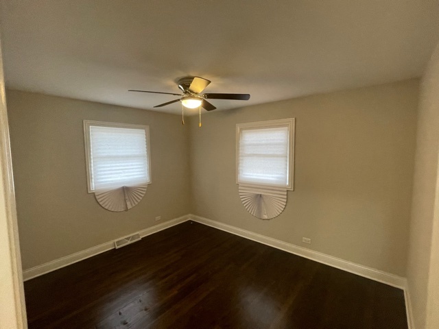 16329 Hermitage Avenue Property Photo 8