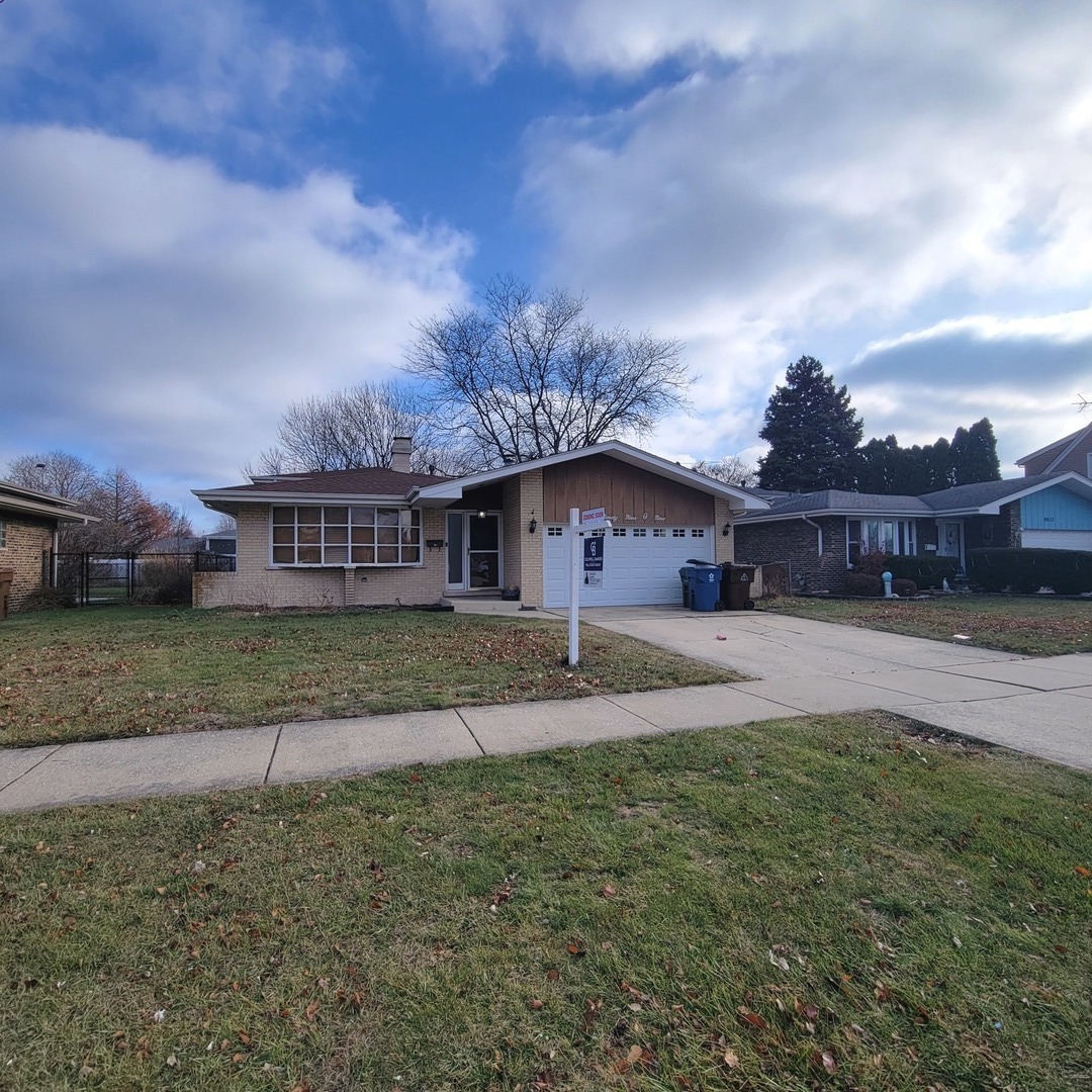 9909 Menard Avenue Property Photo 1