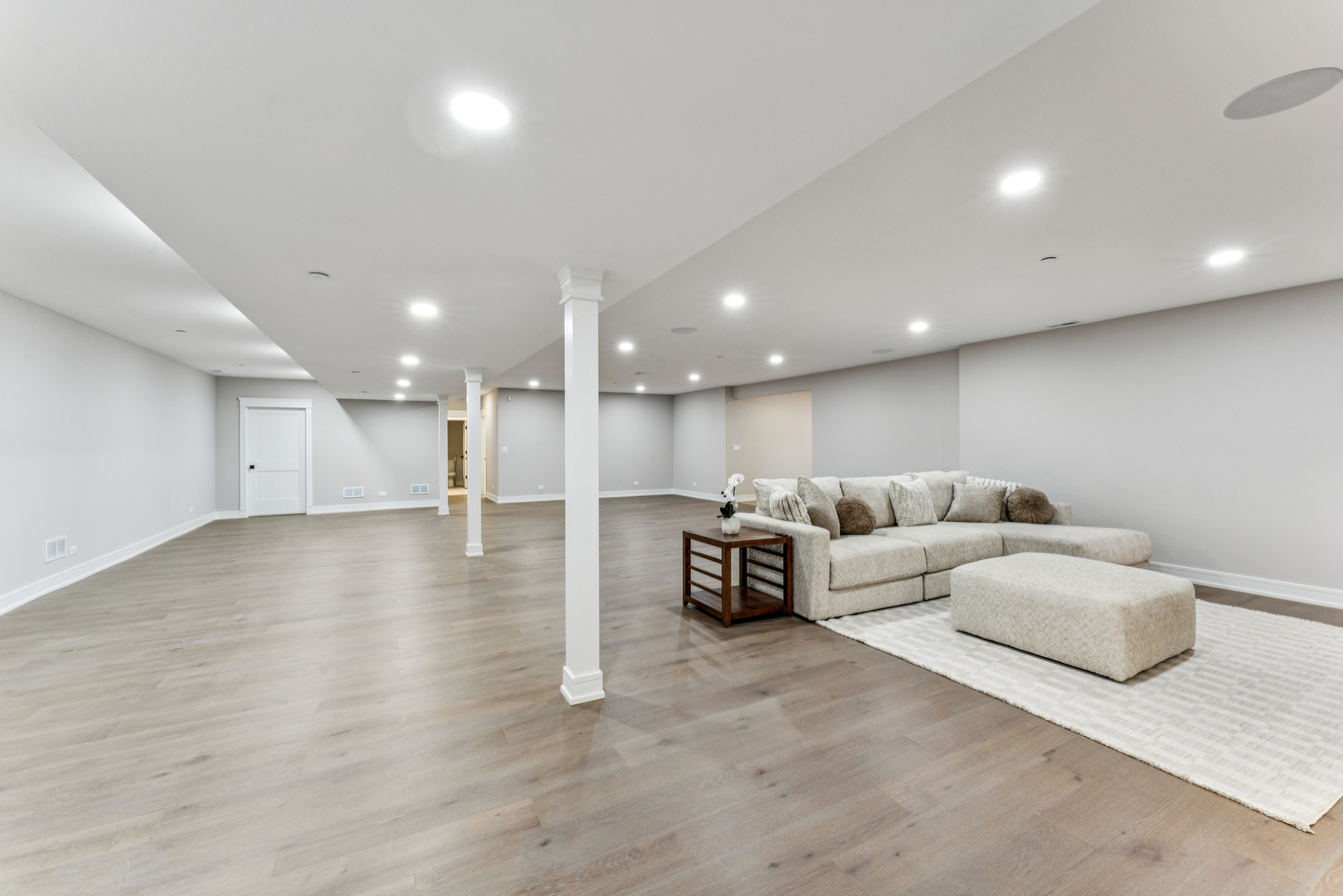 10408 Henning Drive Property Photo 14