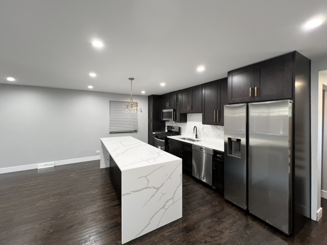 701 E 89th Street Property Photo 4