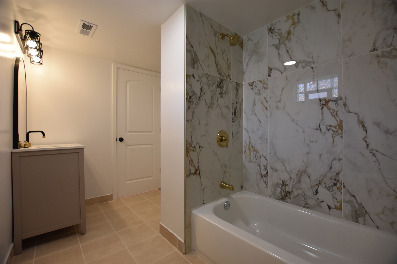 701 E 89th Street Property Photo 13