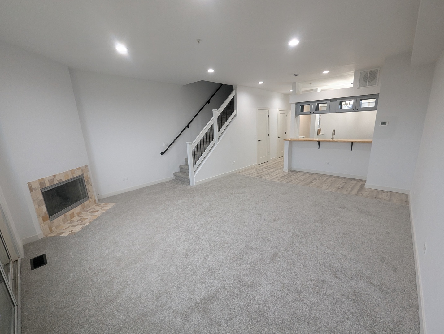 444 Arboretum Drive Property Photo 4
