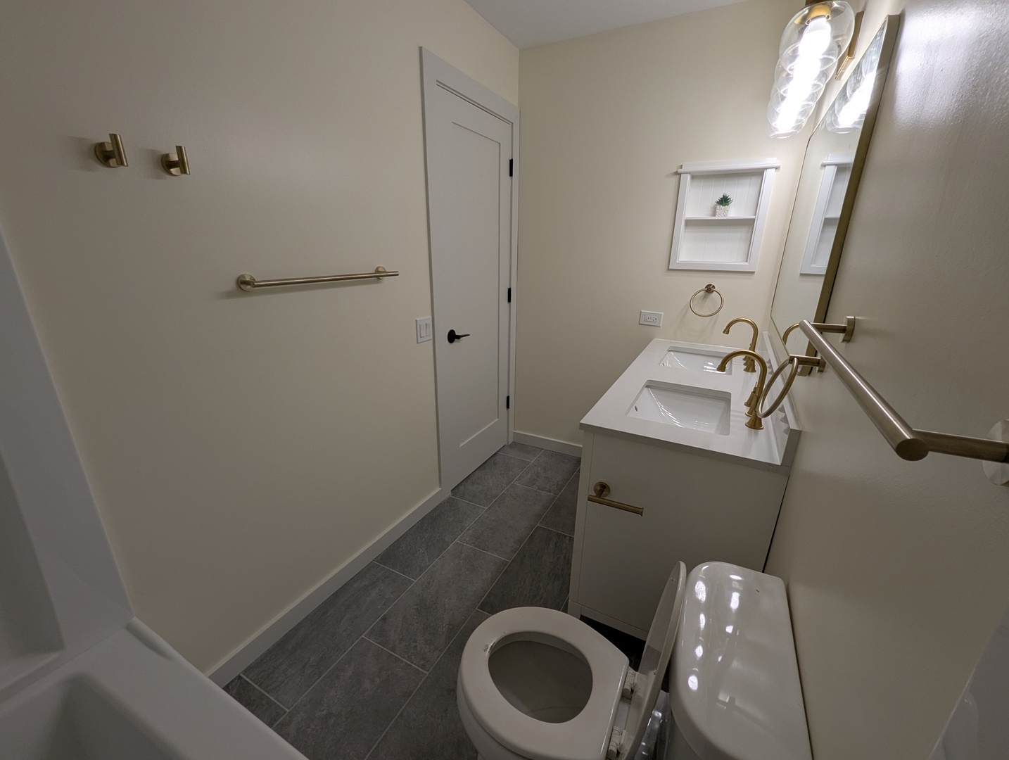 444 Arboretum Drive Property Photo 18