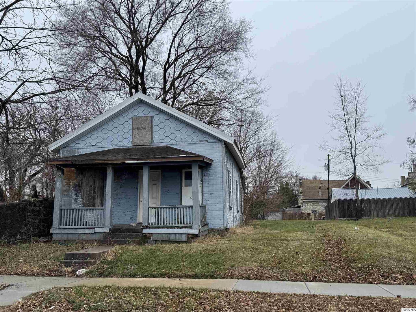 616 Oak Property Photo 1