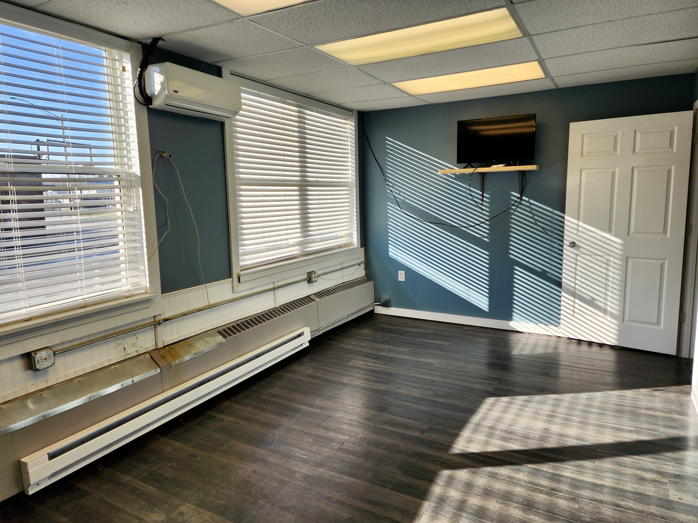 298 S Schuyler Avenue Property Photo 25