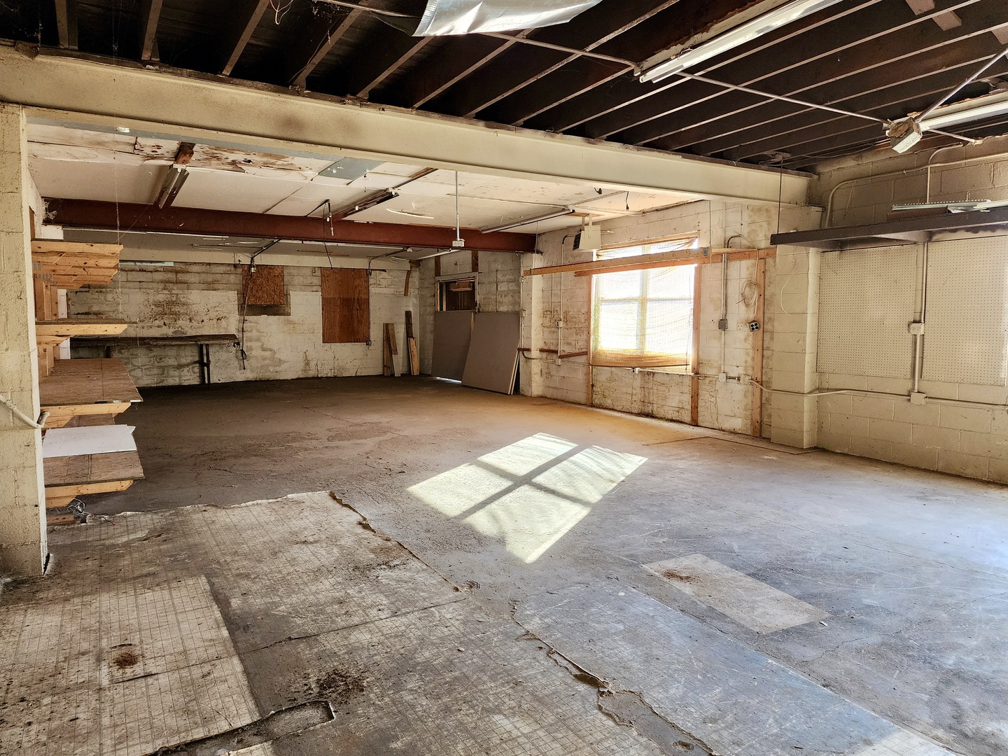 298 S Schuyler Avenue Property Photo 42